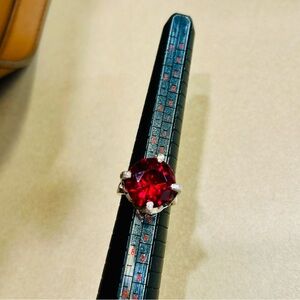 Ring 7 Sz ~ Elegant Red Gemstone Ring